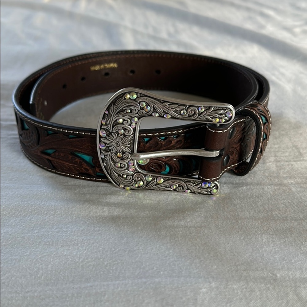 Ariat tooled turquoise leather inlay belt